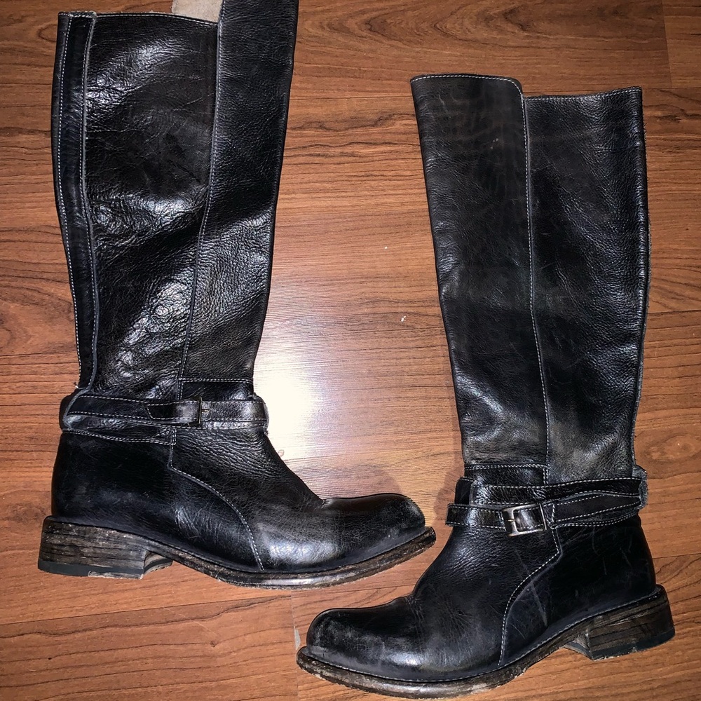Bed|Stu size 8 genuine leather black boots